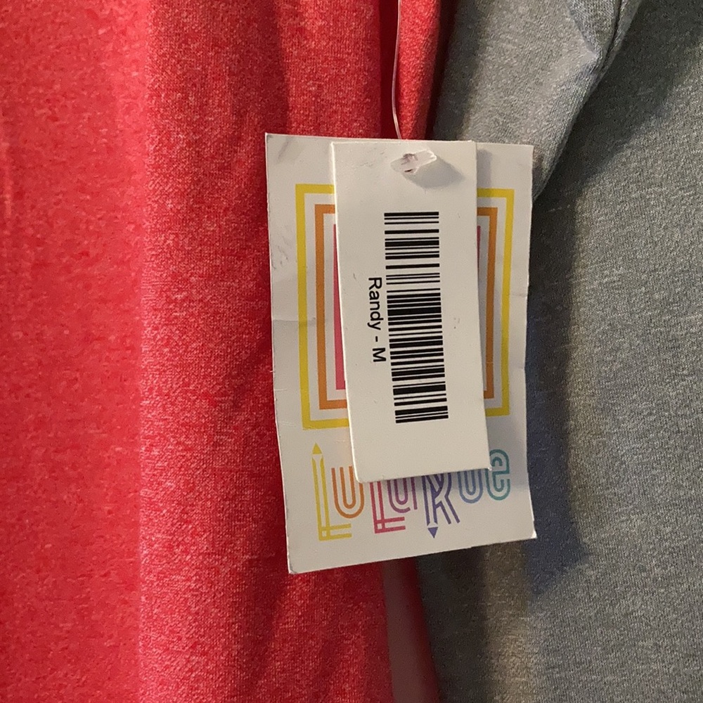 —Medium LuLaRoe Randy T - Picture 4 of 5
